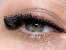Load image into Gallery viewer, STATE BOARD APPROVED! Combo Lash Course (Learn to Lash 101 + Everything Volume)